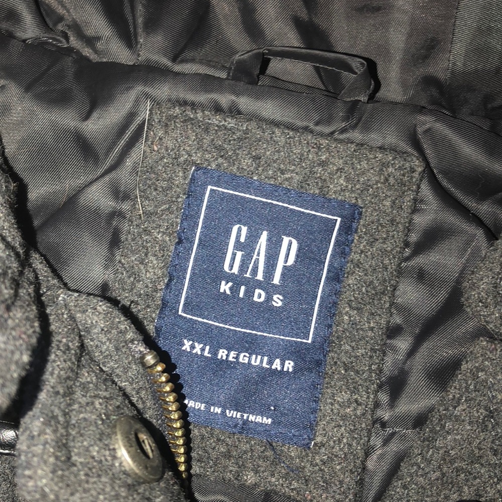 Gap Kids Fur Hood - Picture 2 of 4